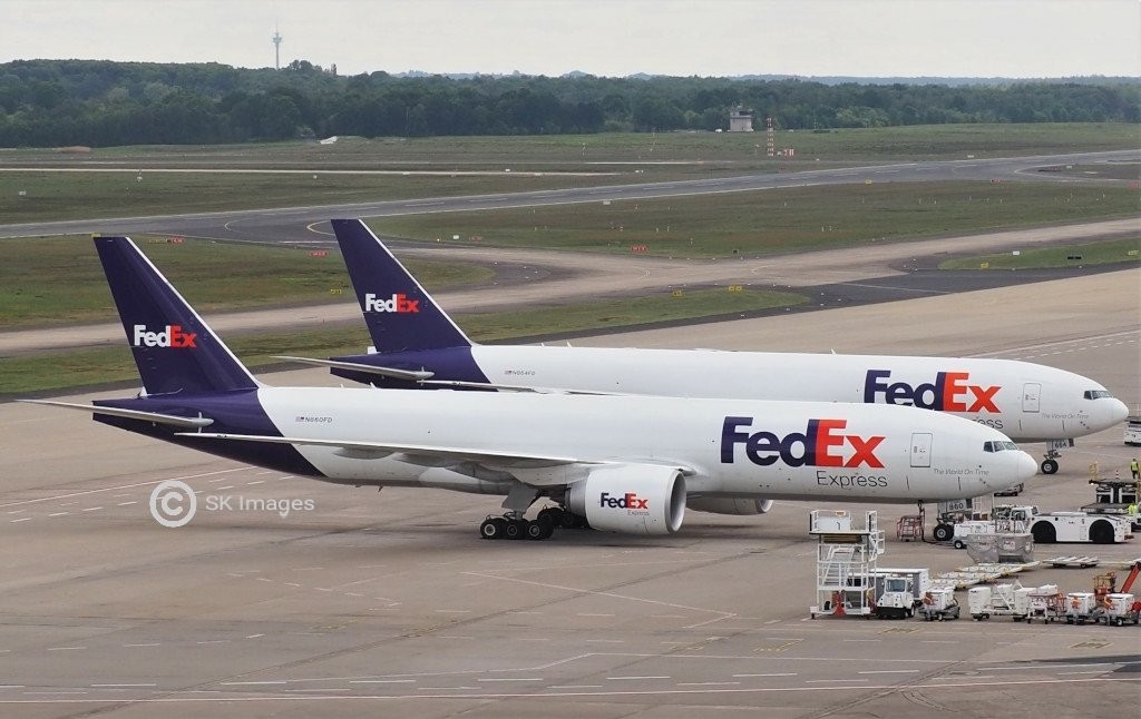 N860FD + N864FD FedEx Express