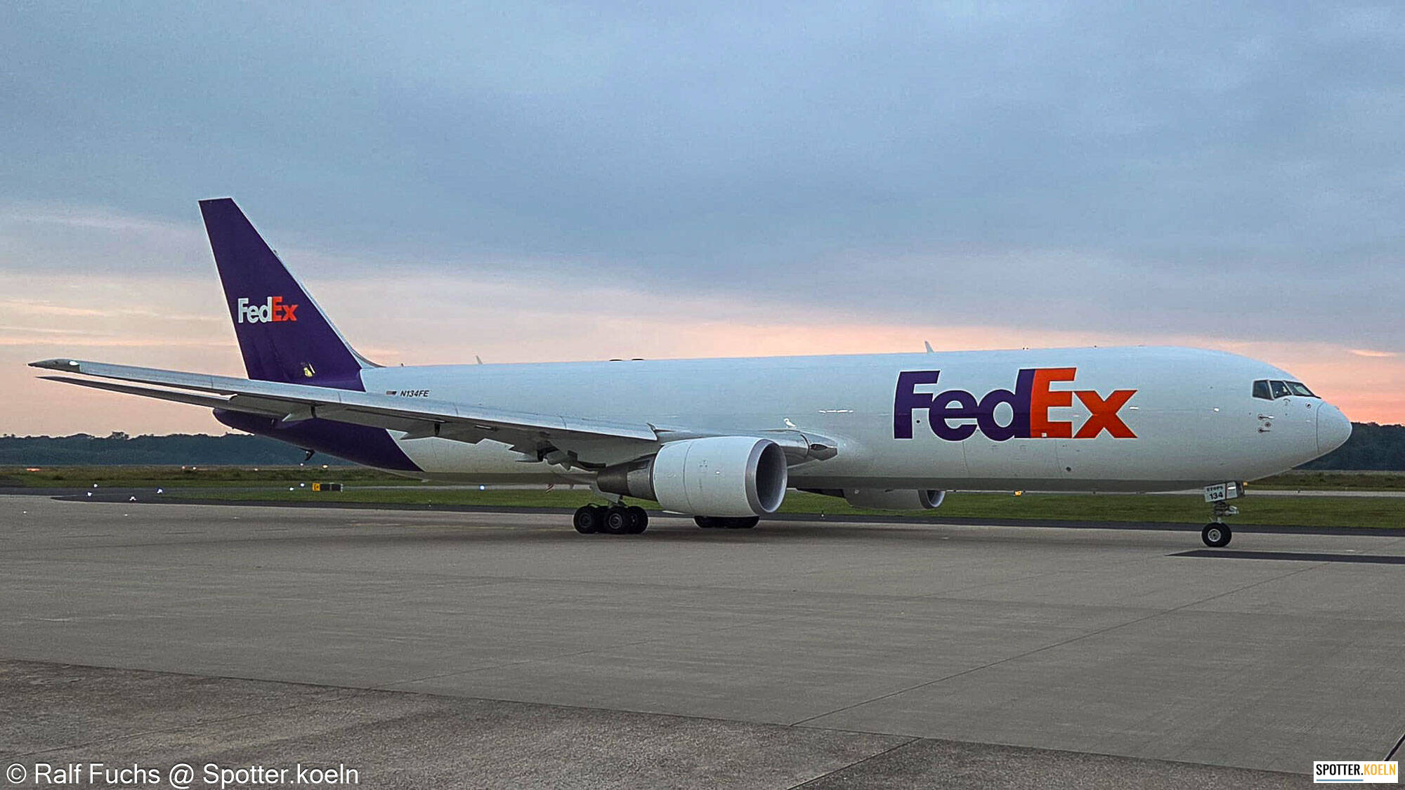 FedEx Express N134FE Boeing 767-3S2F 