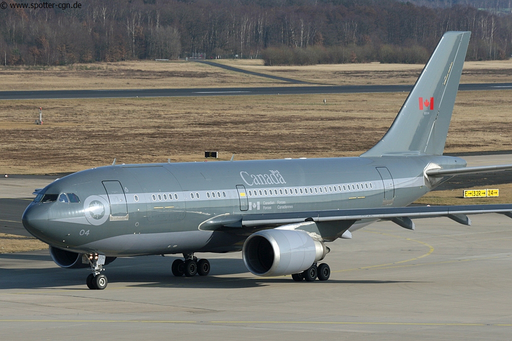 Canadian Armed Forces 994 A 310-304 (F) (CC-150) 