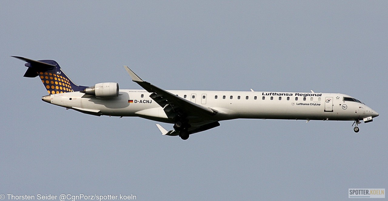 Lufthansa CityLine CRJ-900LR D-ACNJ 